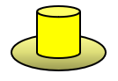 Keltainen piirretty hattu. 